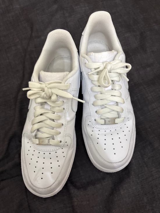 Nike Air Force Shoes - Women’s white Air Force 1 ‘07